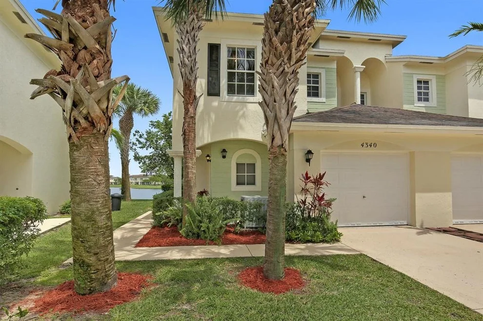 Unit for sale at 4340 Emerald Vis, Lake Worth, FL 33461