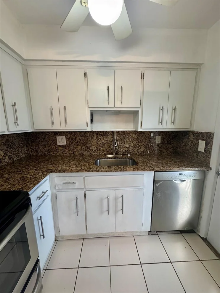 Unit for sale at 777 SE 2nd Avenue, Deerfield Beach, FL 33441