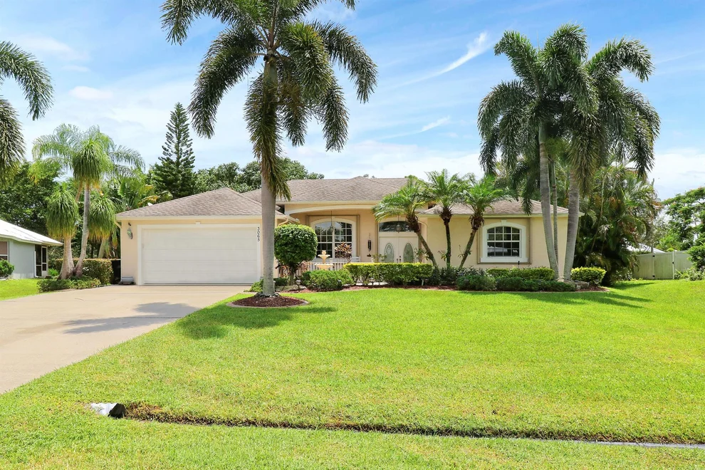 Unit for sale at 3065 SE Wake Road, Port St Lucie, FL 34984