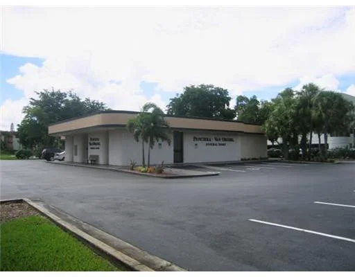Unit for sale at 100 S Douglas Road, Pembroke Pines, FL 33025