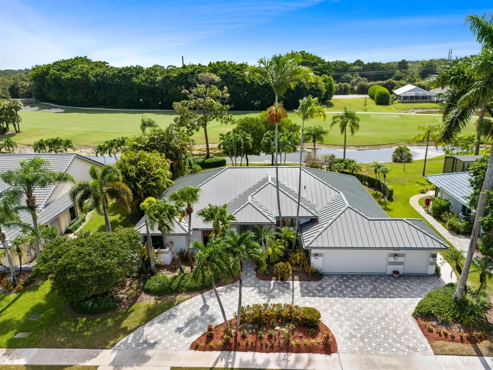 Unit for sale at 10984 Boca Woods Lane, Boca Raton, FL 33428