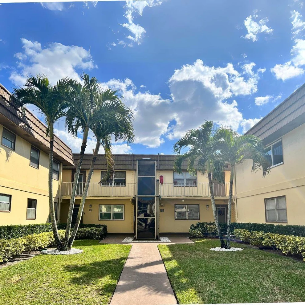 Unit for sale at 180 Saxony D, Delray Beach, FL 33446