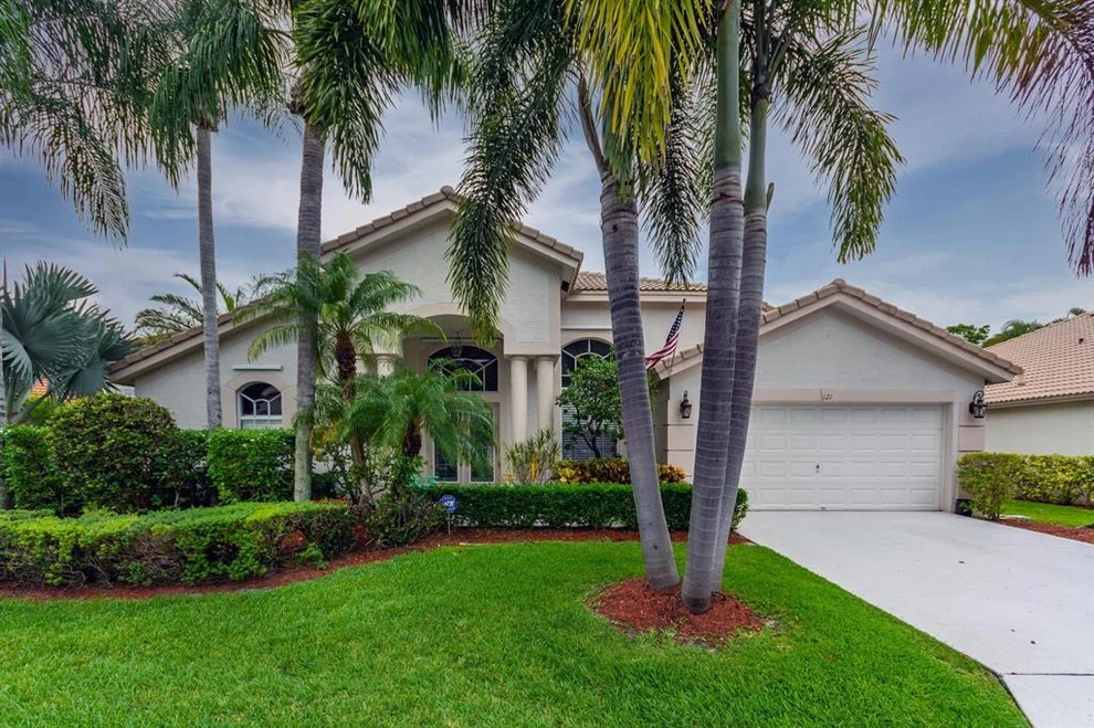 Unit for sale at 121 Bent Tree Drive, Palm Beach Gardens, FL 33418