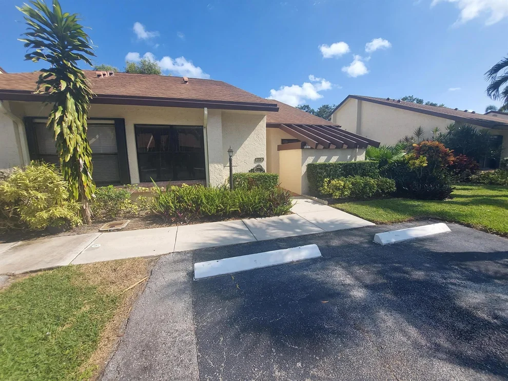 Unit for sale at 3592 Crab Apple Trail, Lake Worth, FL 33467