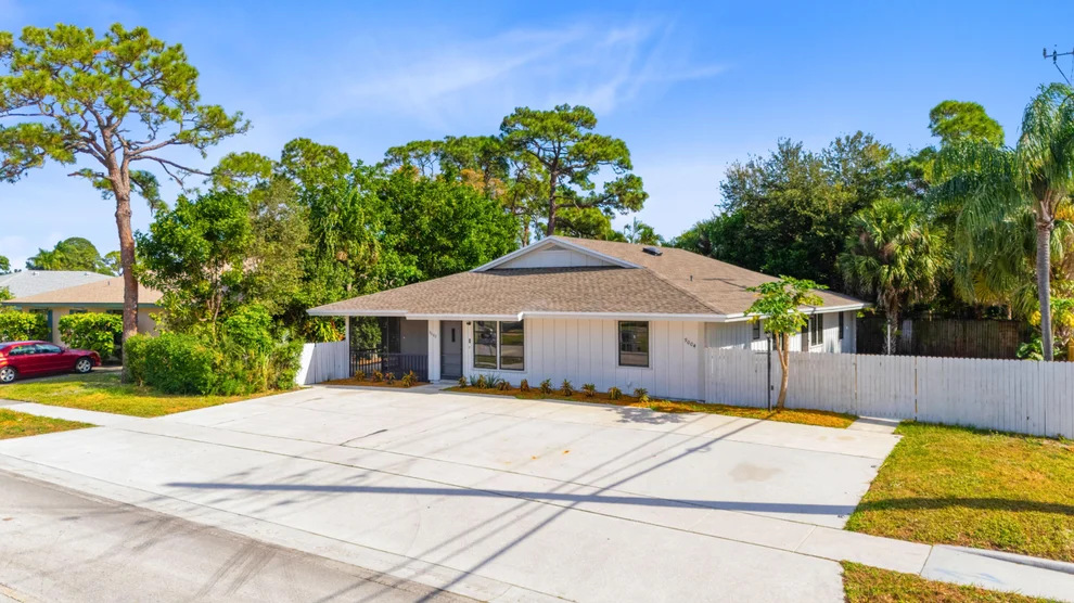 Unit for sale at 9002 E Highland Pines Boulevard, Palm Beach Gardens, FL 33418