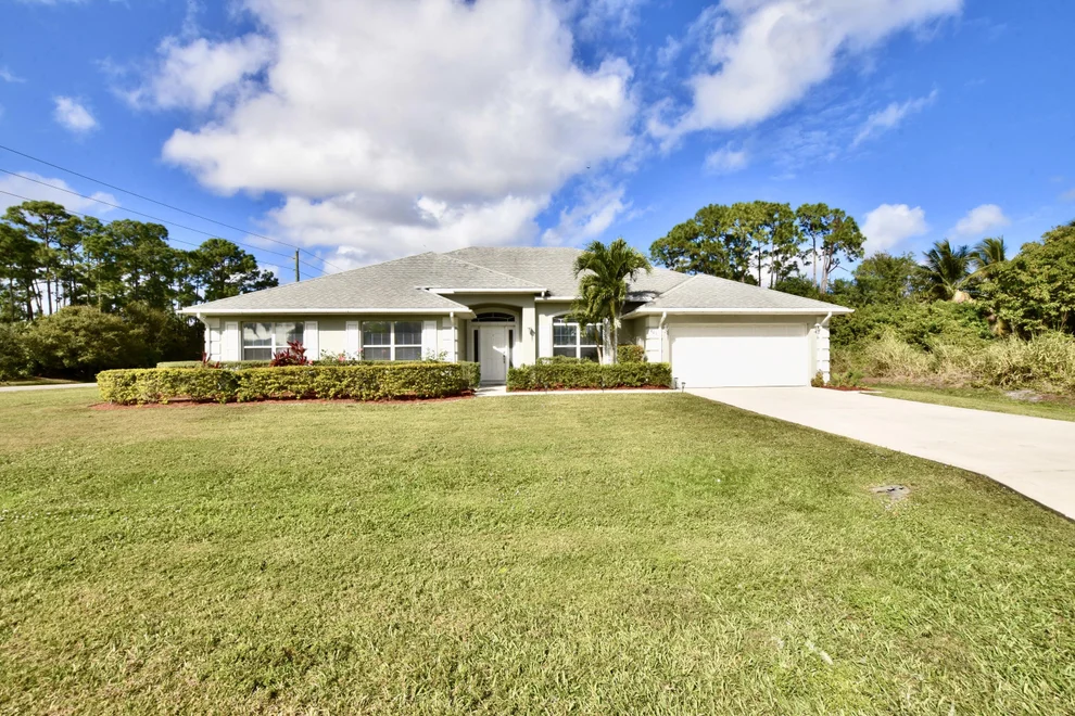 Unit for sale at 401 SE Volkerts Ter Terrace, Port St Lucie, FL 34953