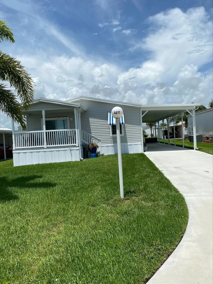 Unit for sale at 4411 SW 10th Way, Okeechobee, FL 34974