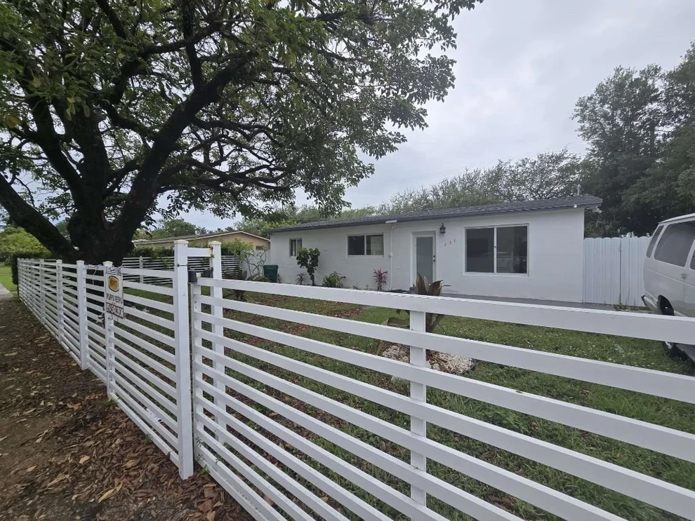 Unit for sale at 1220 NE 206th Street, Miami, FL 33179