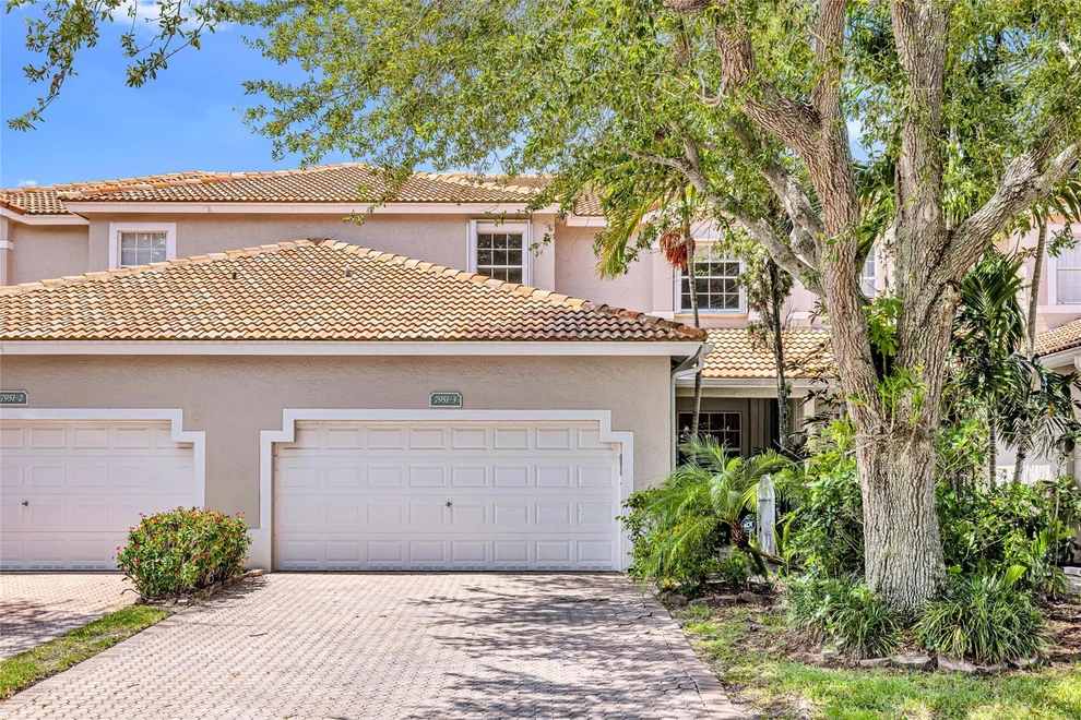 Unit for sale at 7951 S Aragon Boulevard, Sunrise, FL 33322