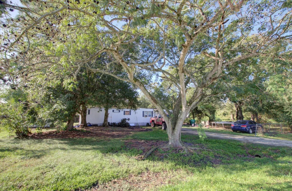 Unit for sale at 7100 NE 12th Lane, Okeechobee, FL 34974