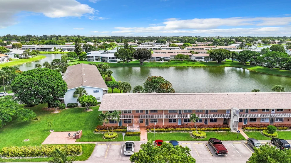 Unit for sale at 215 Somerset K, West Palm Beach, FL 33417