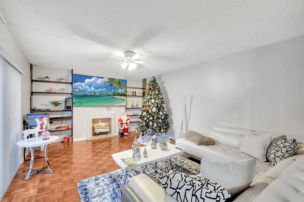 Unit for sale at 364 Lake Arbor Drive, Palm Springs, FL 33461