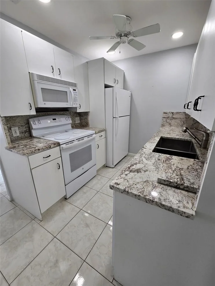 Unit for sale at 3036 Harwood D, Deerfield Beach, FL 33442