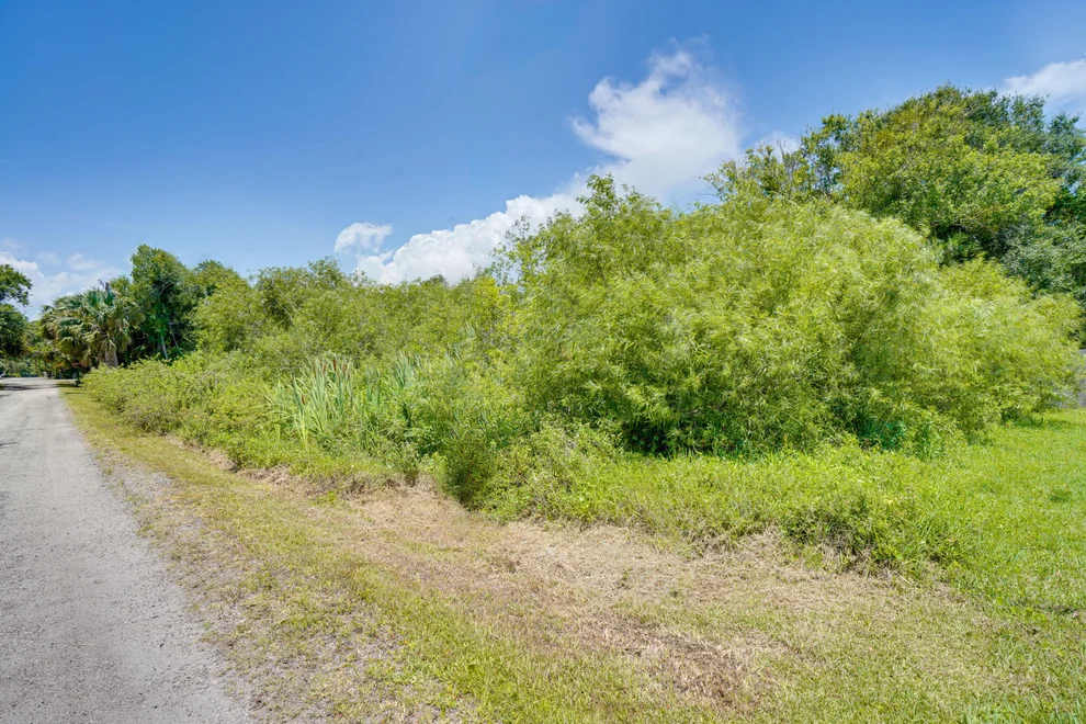 Unit for sale at 0 Baysinger Avenue, Fort Pierce, FL 34982
