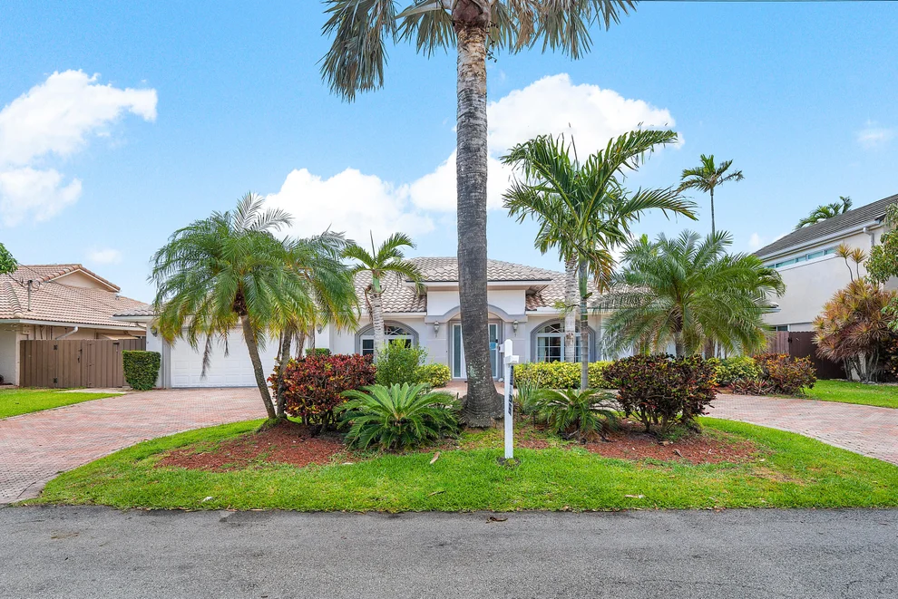 Unit for sale at 41 Castle Harbor Island, Fort Lauderdale, FL 33308
