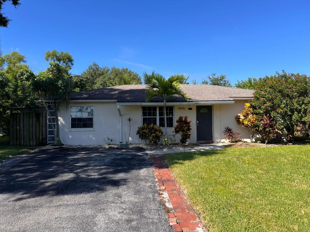 Unit for sale at 9596 RICHMOND Circle, Boca Raton, FL 33434
