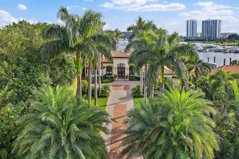 Unit for sale at 1941 Portage Landing S, North Palm Beach, FL 33408