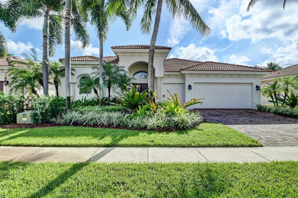 Unit for sale at 8072 Laurel Ridge Court, Delray Beach, FL 33446