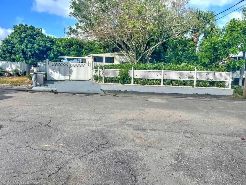 Unit for sale at 9165 High Point Drive, Palm Beach Gardens, FL 33403