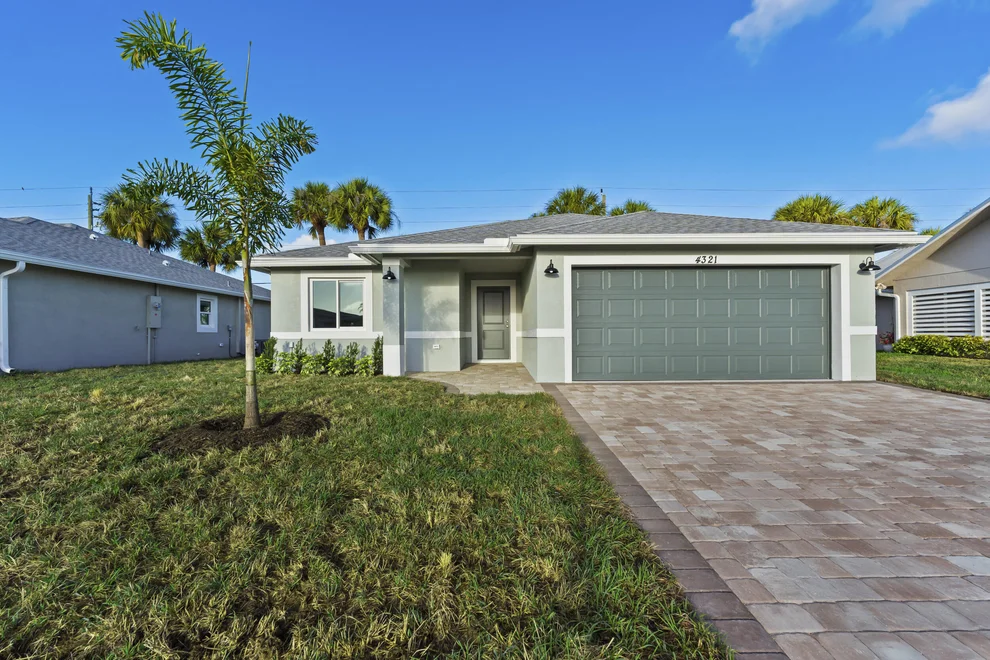 Unit for sale at 4321 SW 15th Way, Okeechobee, FL 34974
