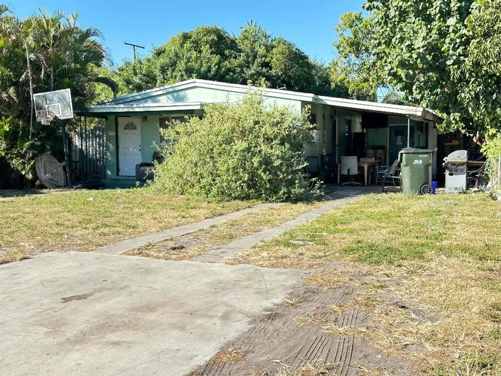 Unit for sale at 116 SW 11th Avenue, Delray Beach, FL 33444