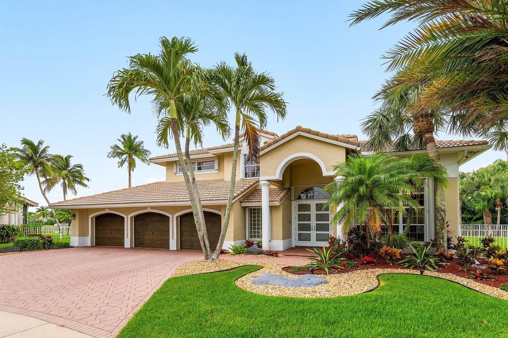 Unit for sale at 19267 Bay Leaf Court, Boca Raton, FL 33498