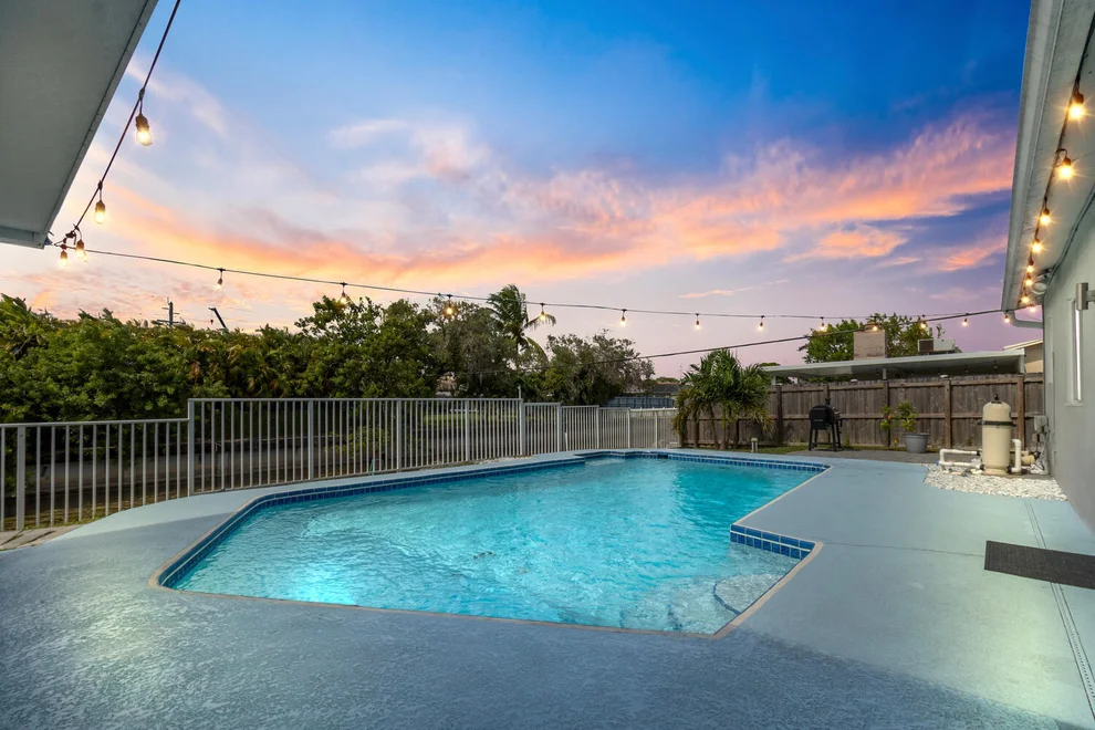 Unit for sale at 925 E River Drive, Margate, FL 33063