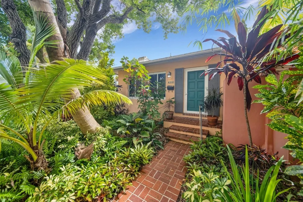 Unit for sale at 600 NE 17th Way, Fort Lauderdale, FL 33304
