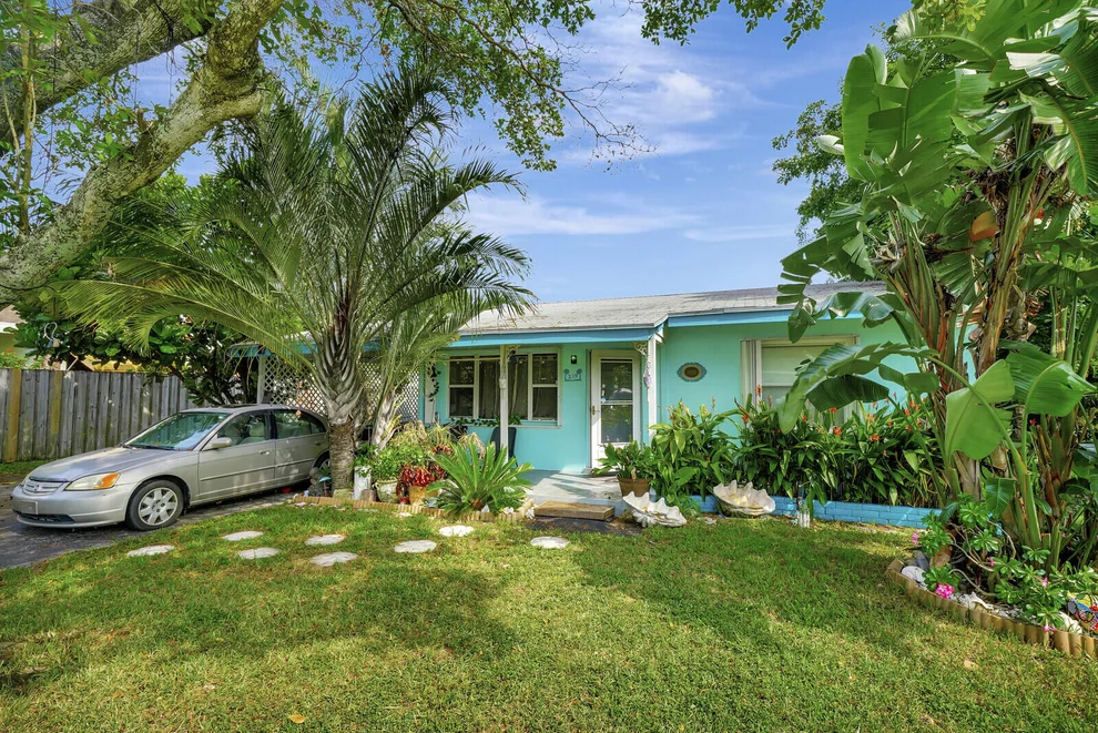 Unit for sale at 219 NE 16th Street, Delray Beach, FL 33444