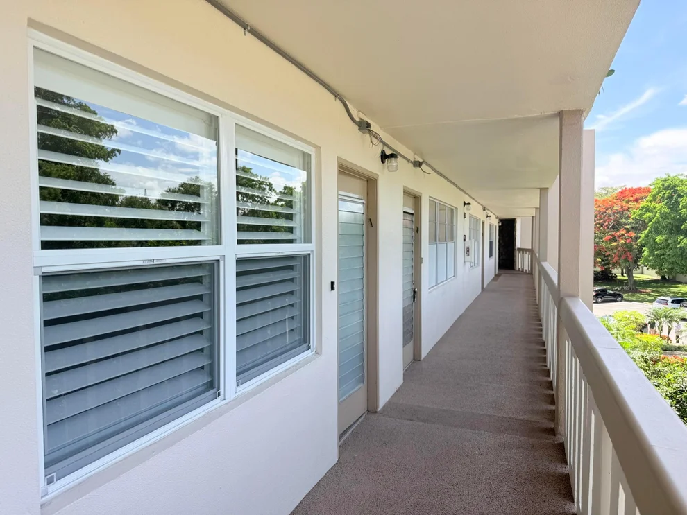 Unit for sale at 2301 Lucaya Lane, Coconut Creek, FL 33066