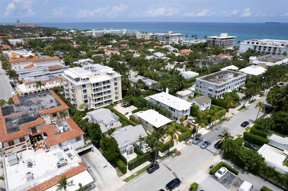 Unit for sale at 173 Peruvian Avenue, Palm Beach, FL 33480
