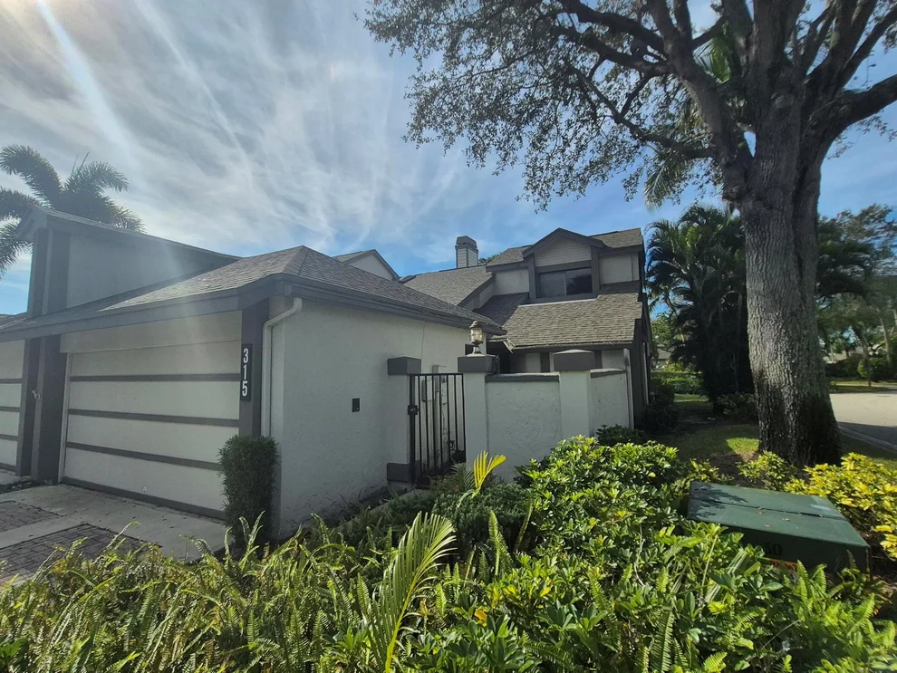 Unit for sale at 315 Landings Boulevard, Greenacres, FL 33413