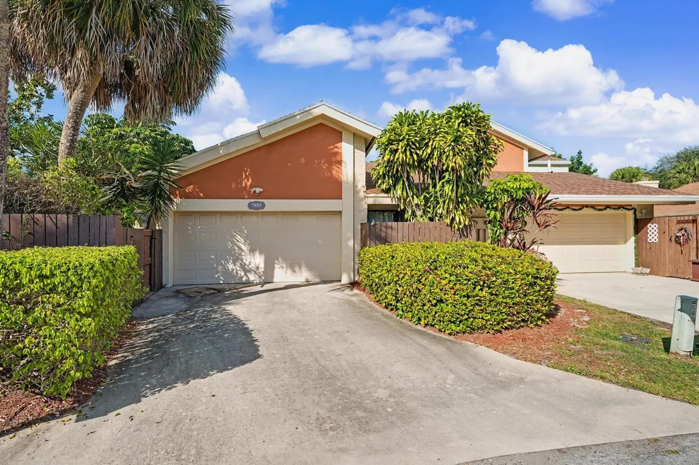 Unit for sale at 7855 Stanway Place W, Boca Raton, FL 33433
