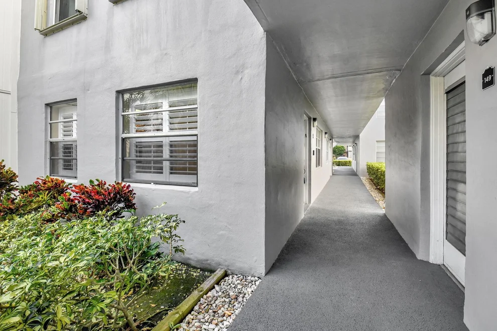 Unit for sale at 148 Burgundy D, Delray Beach, FL 33484