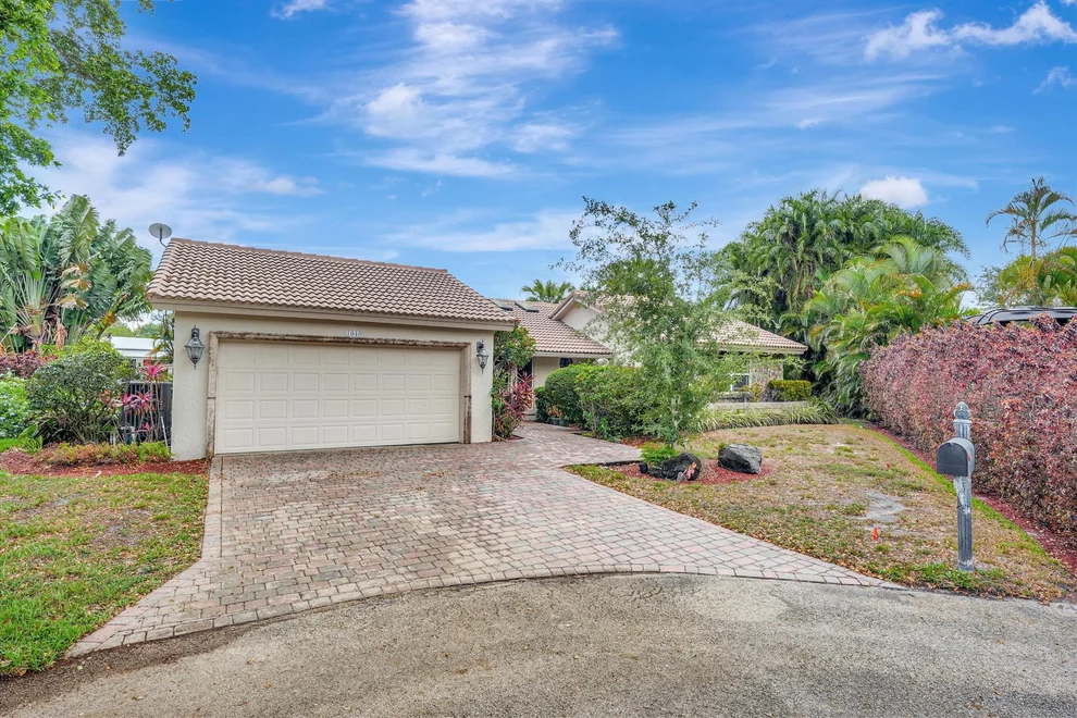 Unit for sale at 1040 SW 93rd Avenue, Plantation, FL 33324