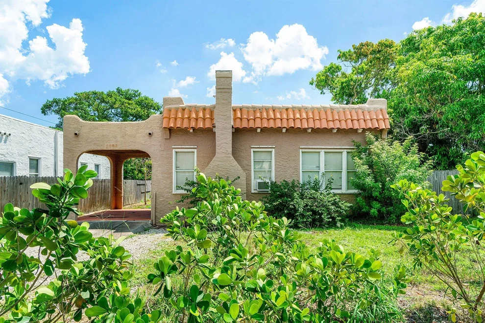 Unit for sale at 3906 Greenwood Avenue, West Palm Beach, FL 33407