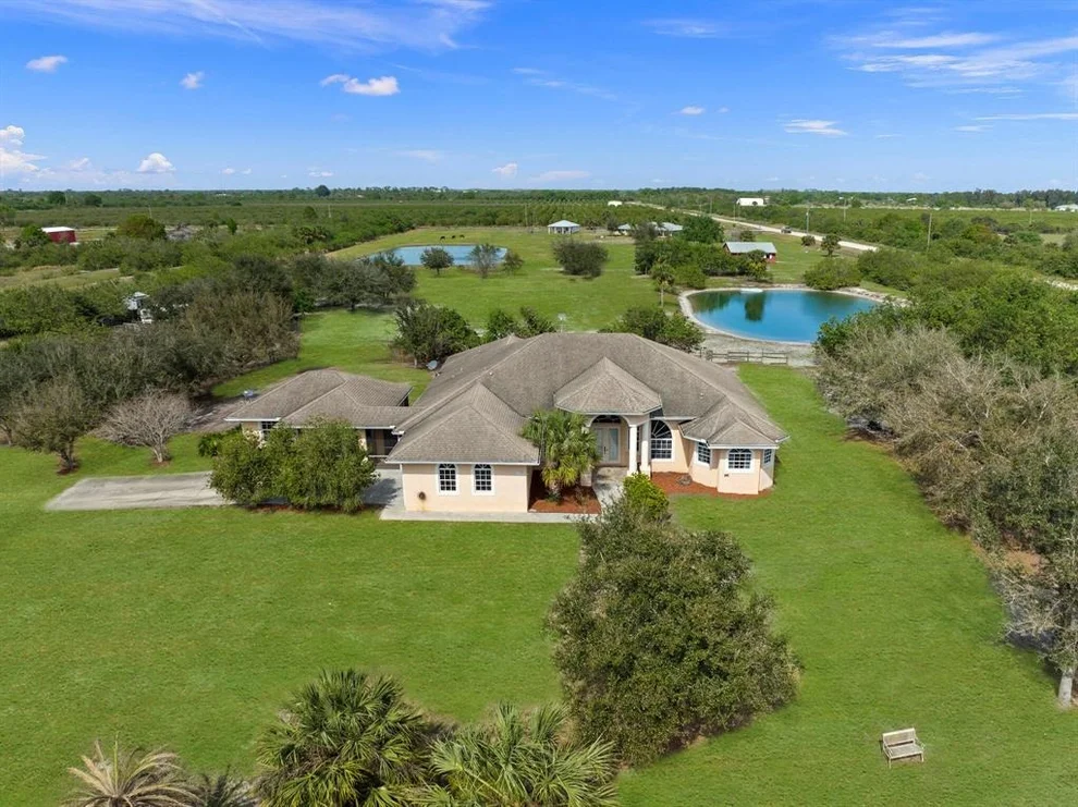 Unit for sale at 14170 115th Street, Fellsmere, FL 32948