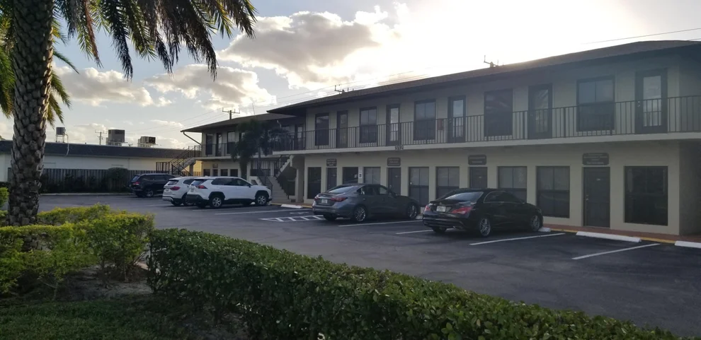 Unit for sale at 312 S Old Dixie Highway, Jupiter, FL 33458