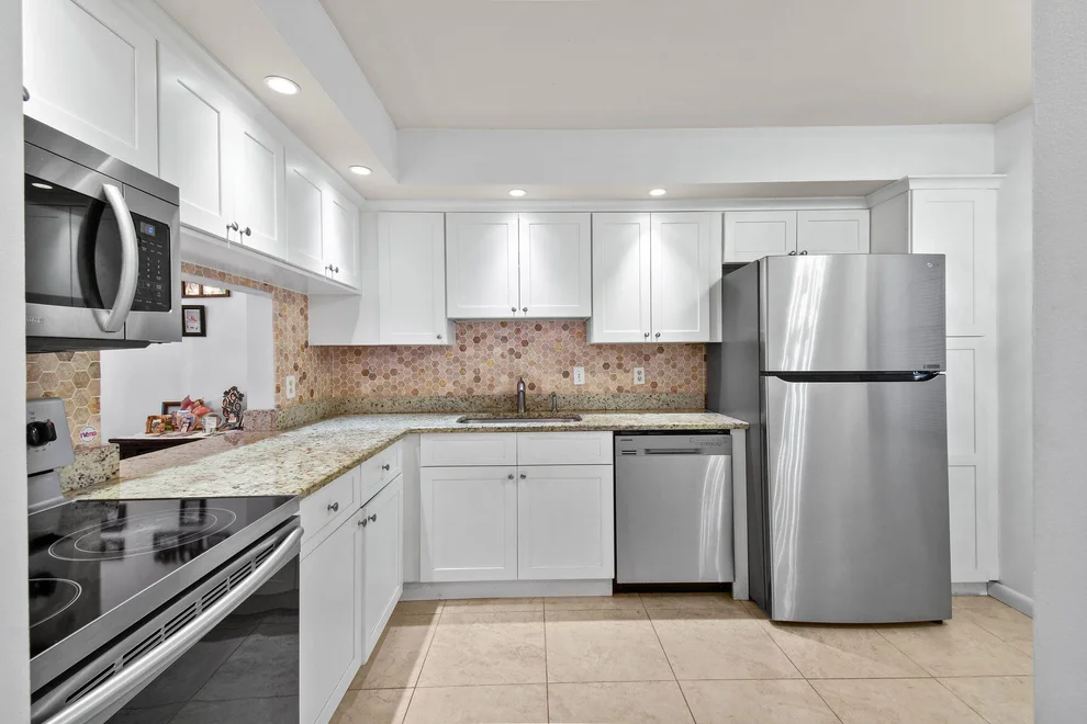 Unit for sale at 140 Lake Nancy Lane, West Palm Beach, FL 33411