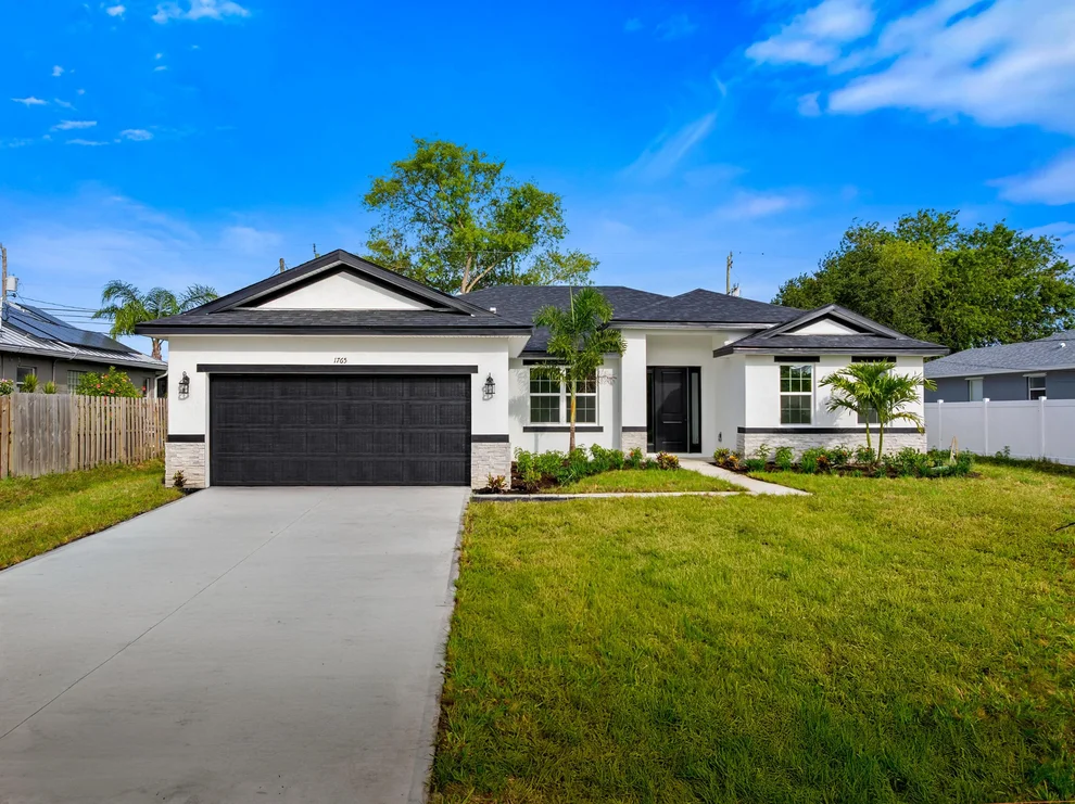 Unit for sale at 1116 SW London Lane, Port St Lucie, FL 34953