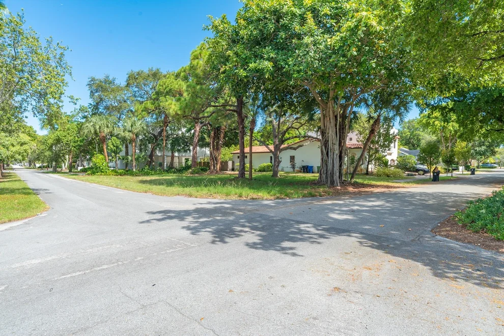 Unit for sale at 1800 1 Avenue, Fort Lauderdale, FL 33316