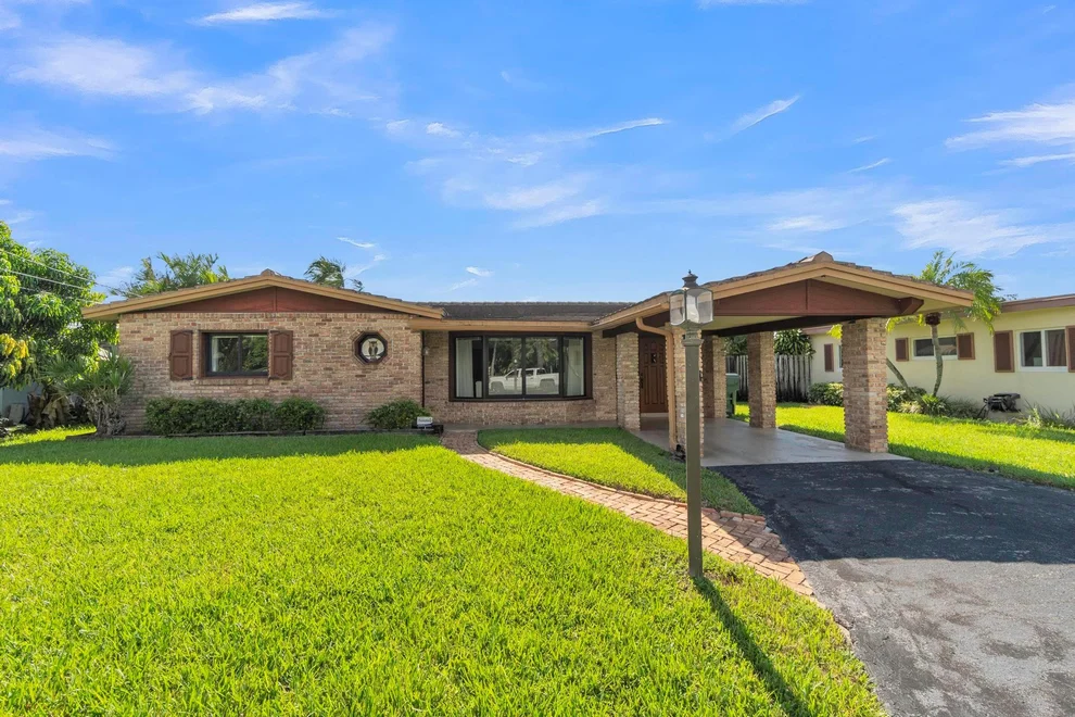 Unit for sale at 1774 NW 39th Place, Oakland Park, FL 33309