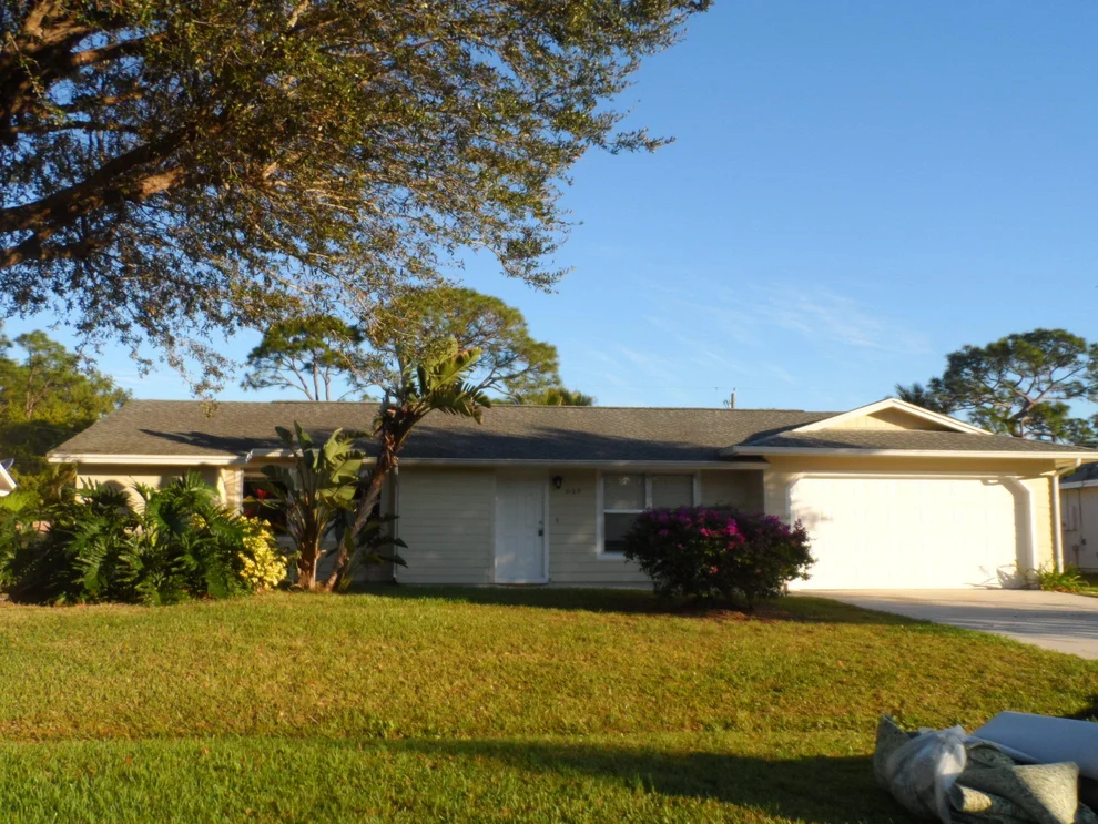 Unit for sale at 649 SE Capon Terr, Port St Lucie, FL 34983