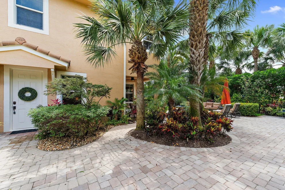 Unit for sale at 4851 Cadiz Circle, Palm Beach Gardens, FL 33418