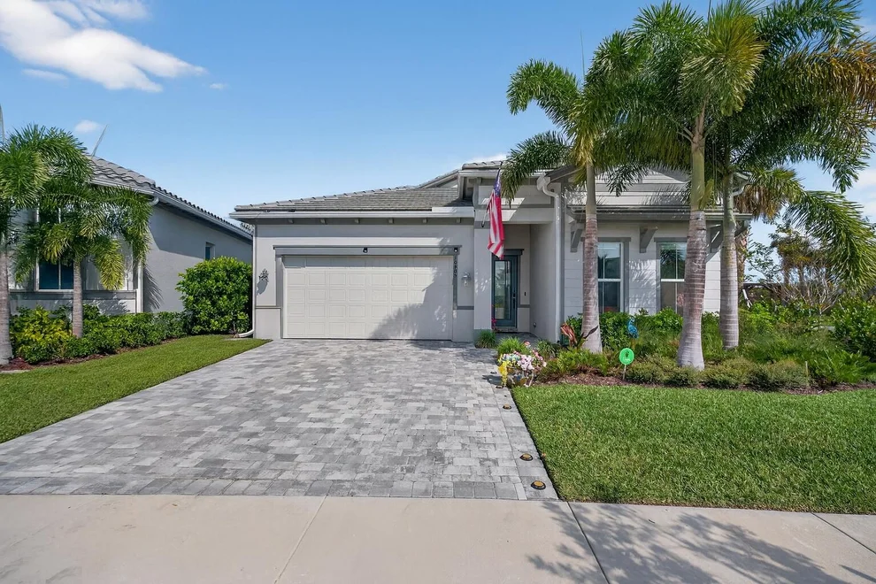 Unit for sale at 10405 Northbrook Circle, Palm Beach Gardens, FL 33412