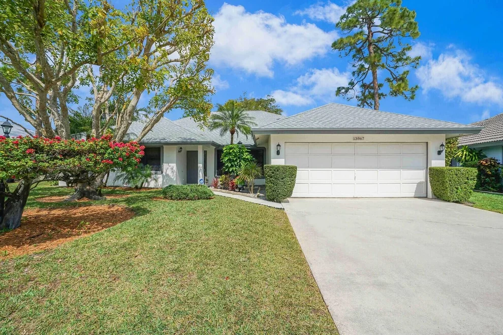 Unit for sale at 13867 Barberry Drive, Wellington, FL 33414