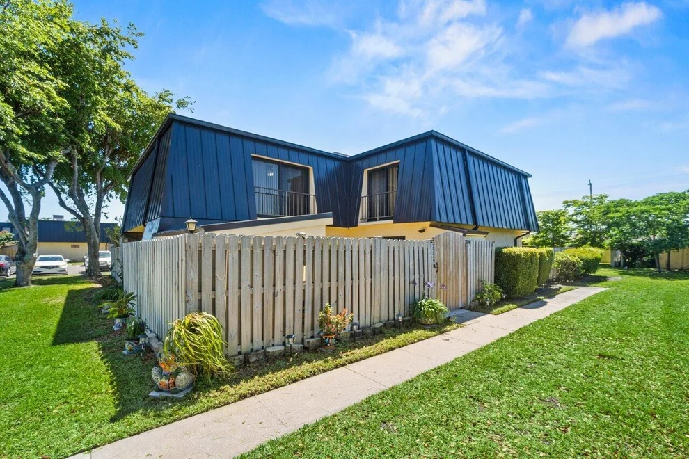 Unit for sale at 2324 Waterside Drive, Lake Worth, FL 33461