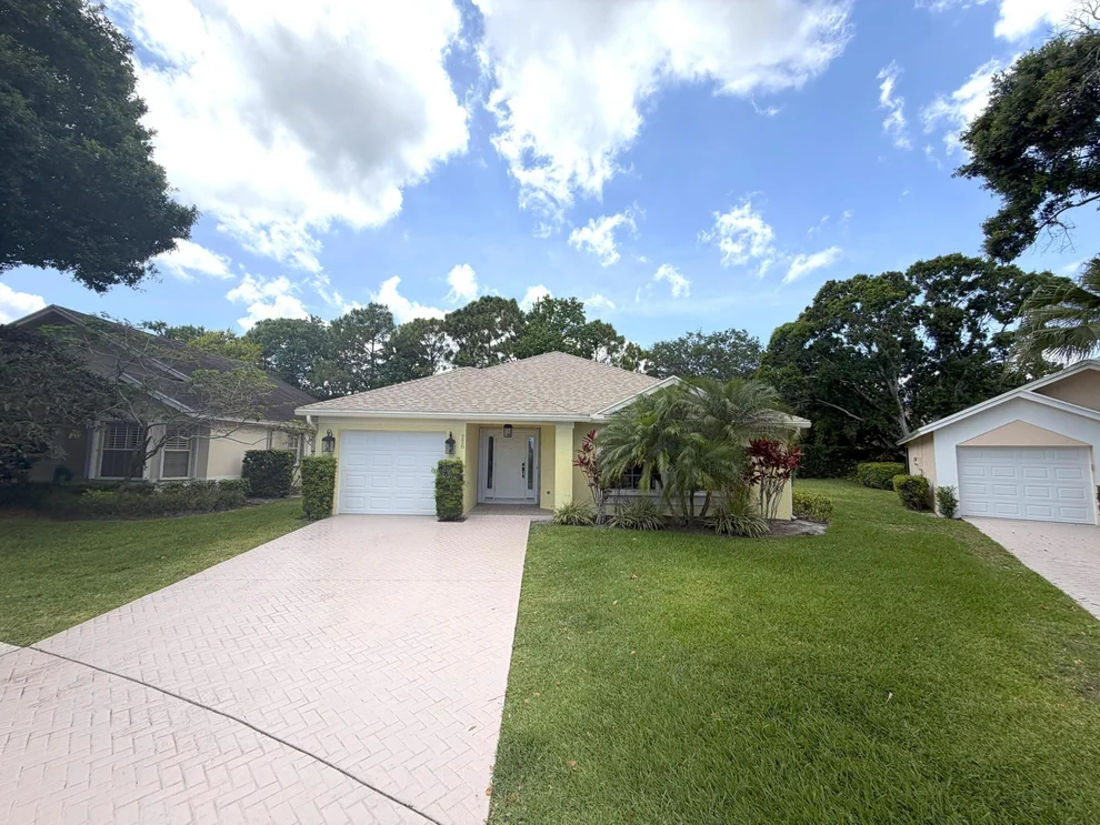 Unit for sale at 226 Moccasin Trail W, Jupiter, FL 33458