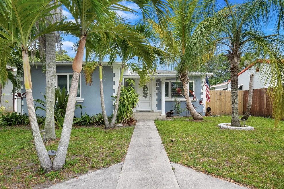 Unit for sale at 245 SW 5th Street, Dania Beach, FL 33004