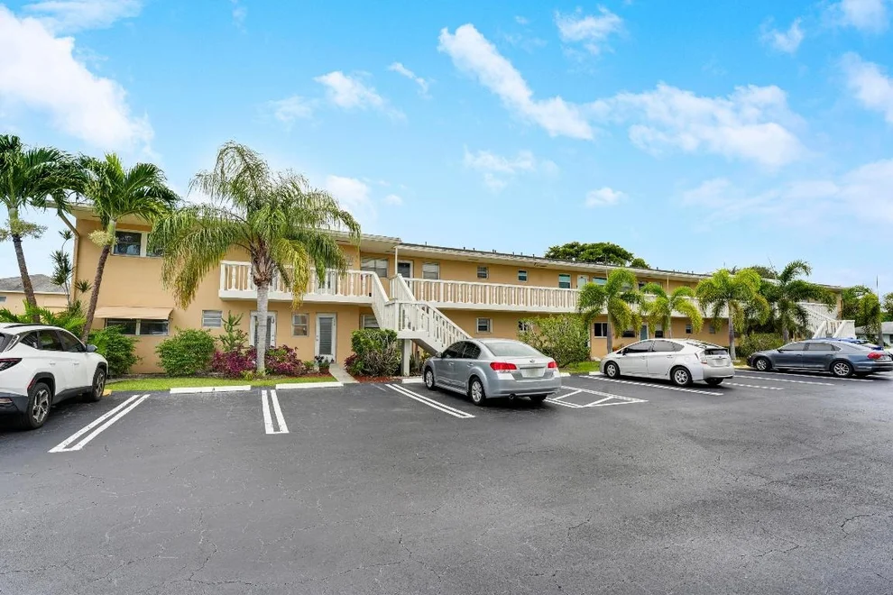 Unit for sale at 2132 NE 1st Way, Boynton Beach, FL 33435